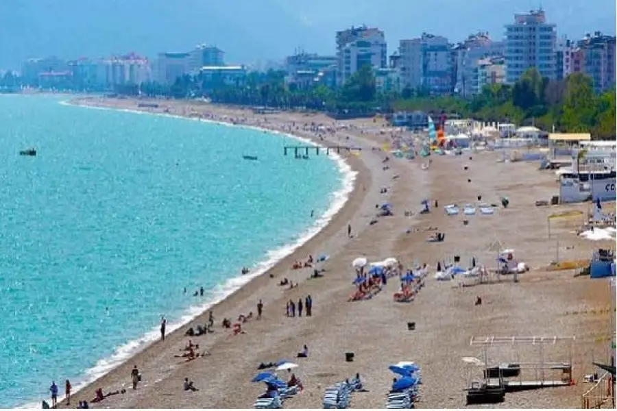 Konyaaltı Beach – Antalya's Blue Flag Coastal Beauty