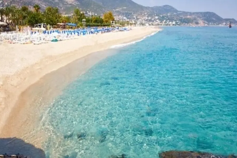 Kleopatra Plajı Alanya: Akdeniz’in En Güzel Kumsalı