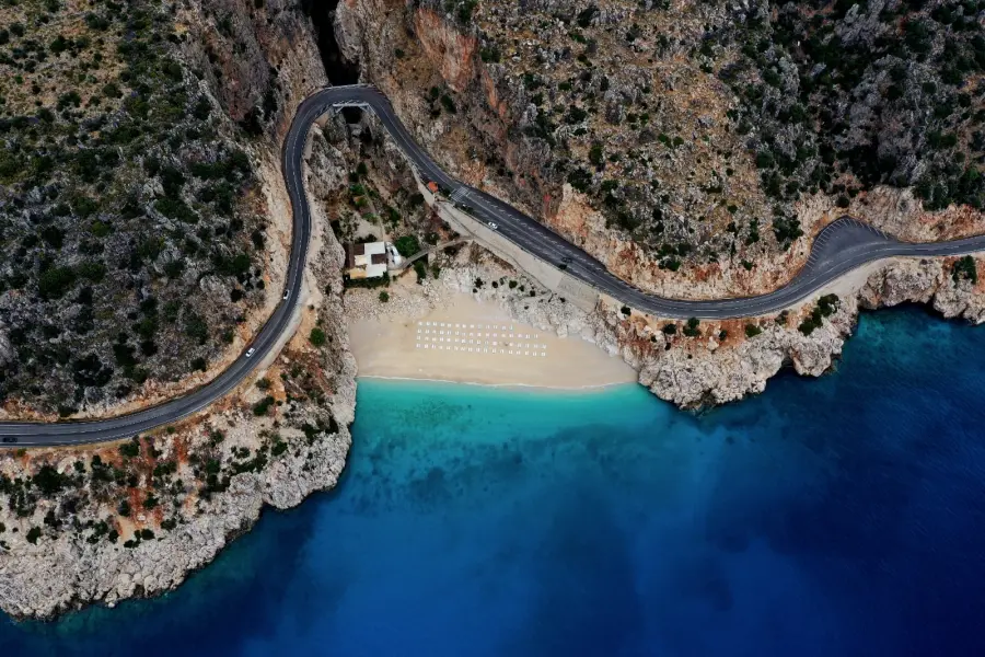 Antalya’nın En Popüler Plajları: En İyi Dinlenme ve Yüzme Noktaları