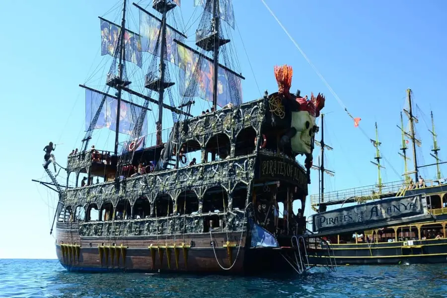 Alanya Pirate Boat Tour